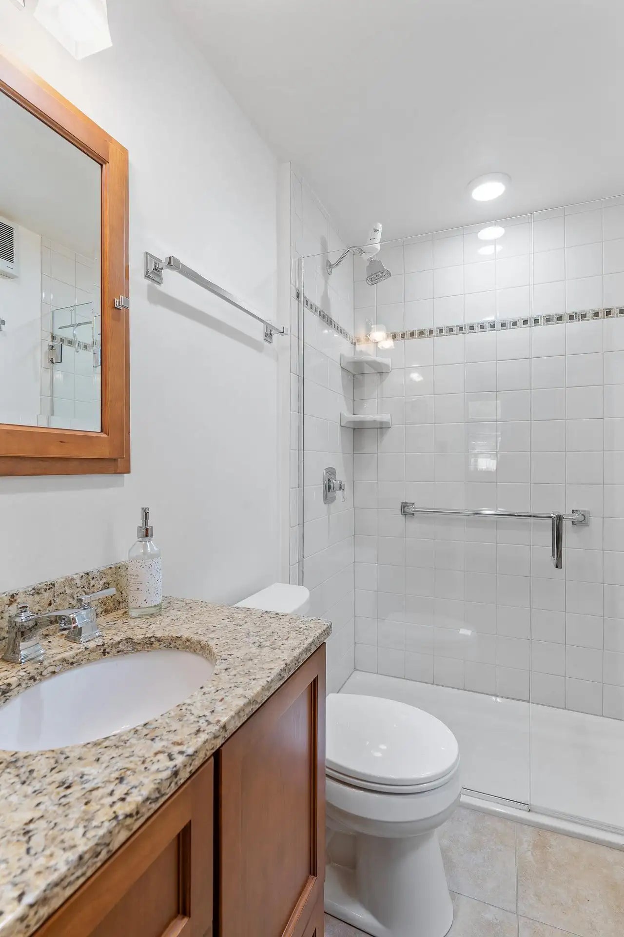 2505 Pleasant Avenue, Minneapolis, MN 55404