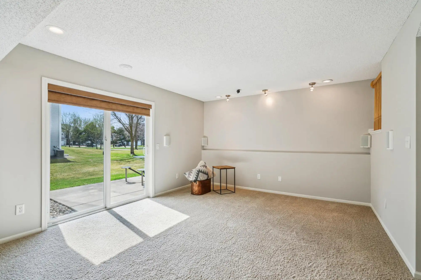2115 Saint Johns Court, Woodbury, MN 55129