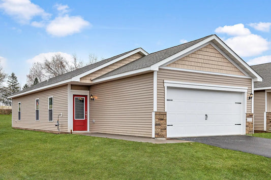 332 Redwood Street, Cambridge, MN 55008