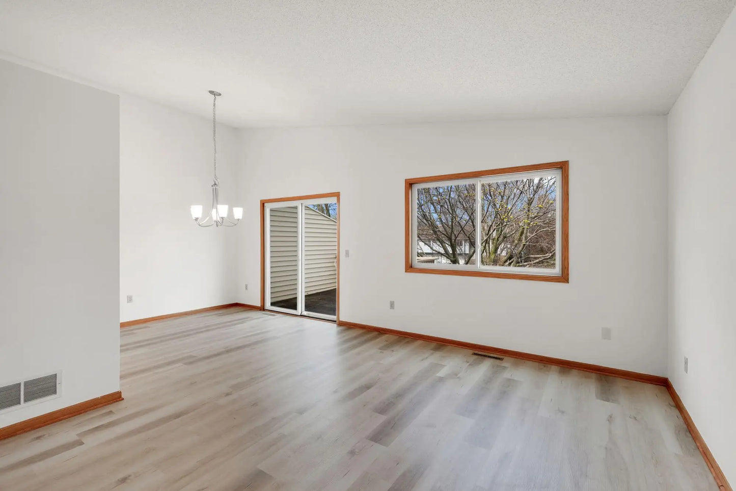 1130 Aston Place, Burnsville, MN 55337