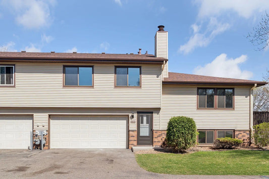8709 Maplebrook Circle, Brooklyn Park, MN 55445