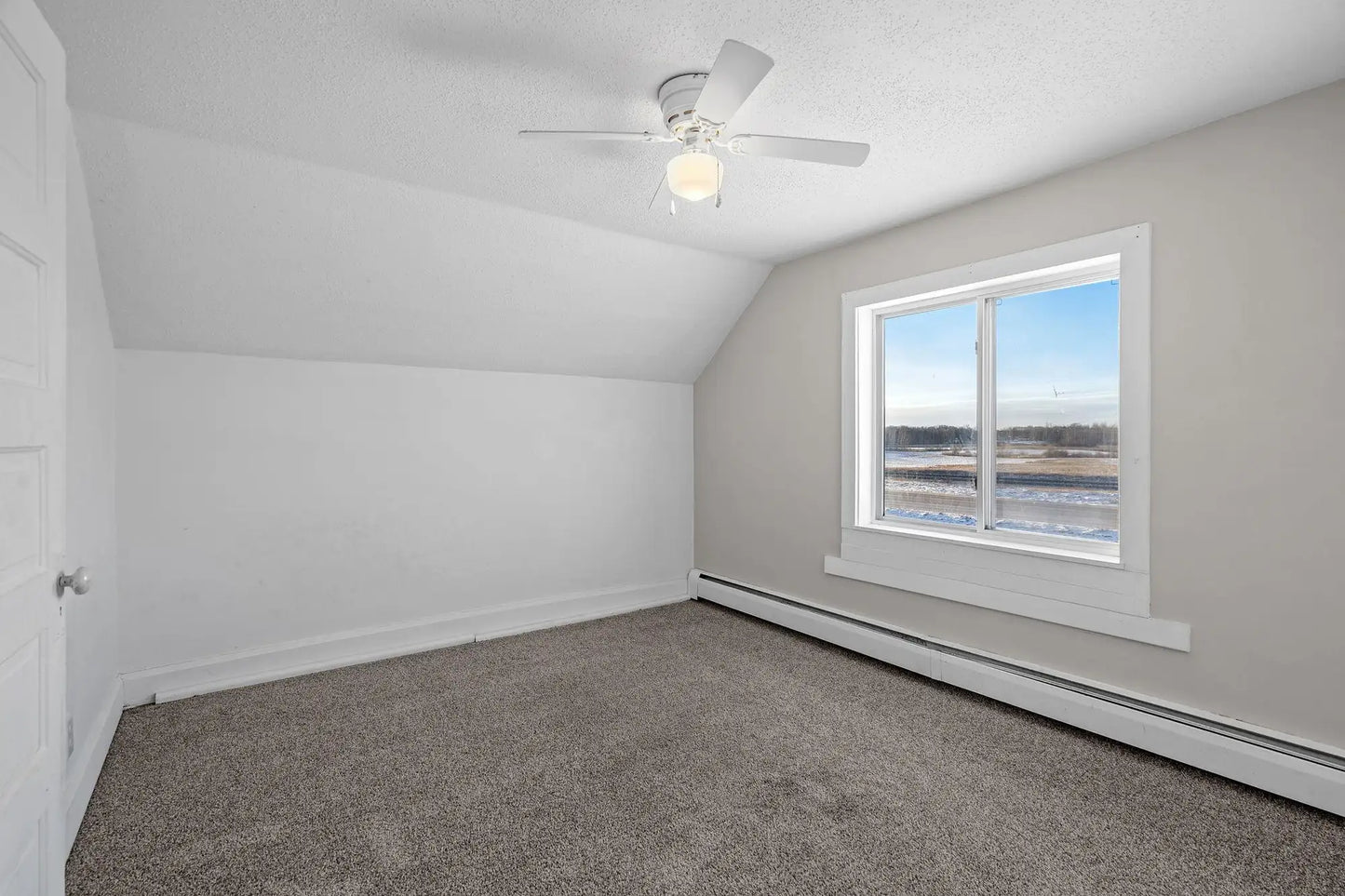 121 US Highway 10 , Big Lake, MN 55309