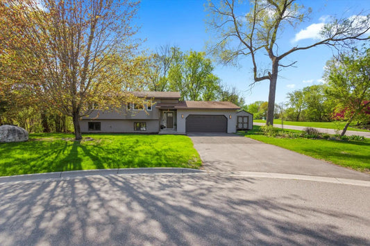 5998 133rd Street Court, Apple Valley, MN 55124