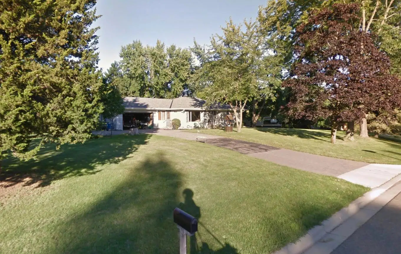 200 Cutacross Road, Golden Valley, MN 55422