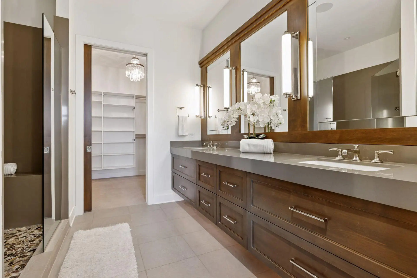 875 Lake Street, Wayzata, MN 55391