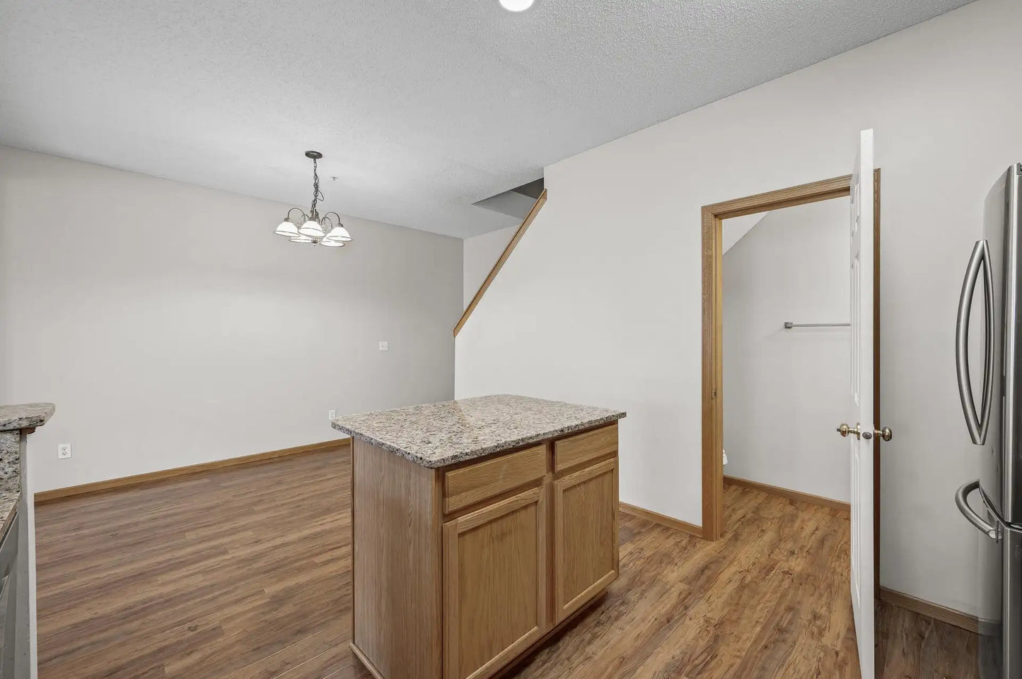 13840 54th Avenue, Plymouth, MN 55446