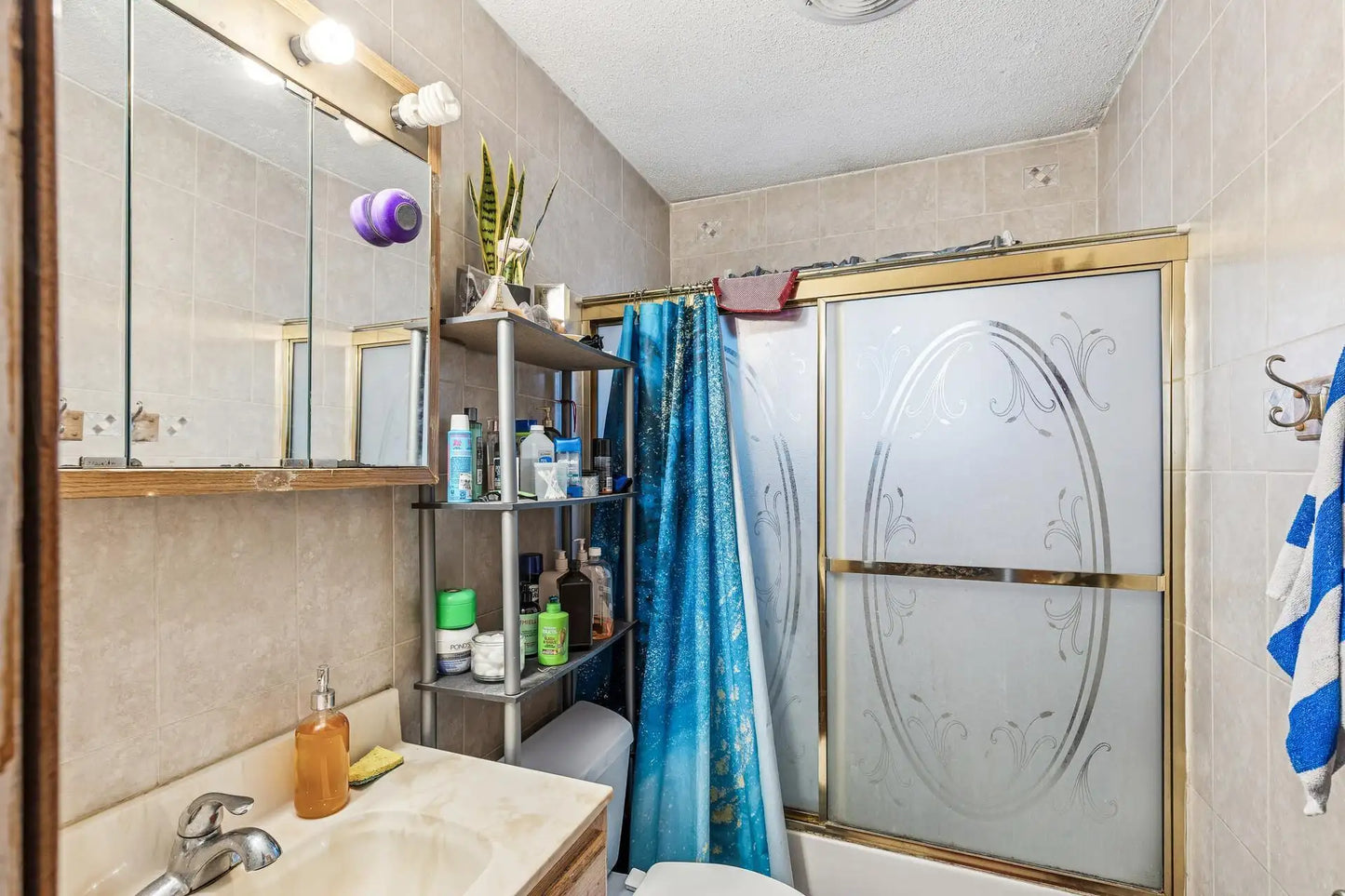 360 Hawthorne Avenue, Saint Paul, MN 55130