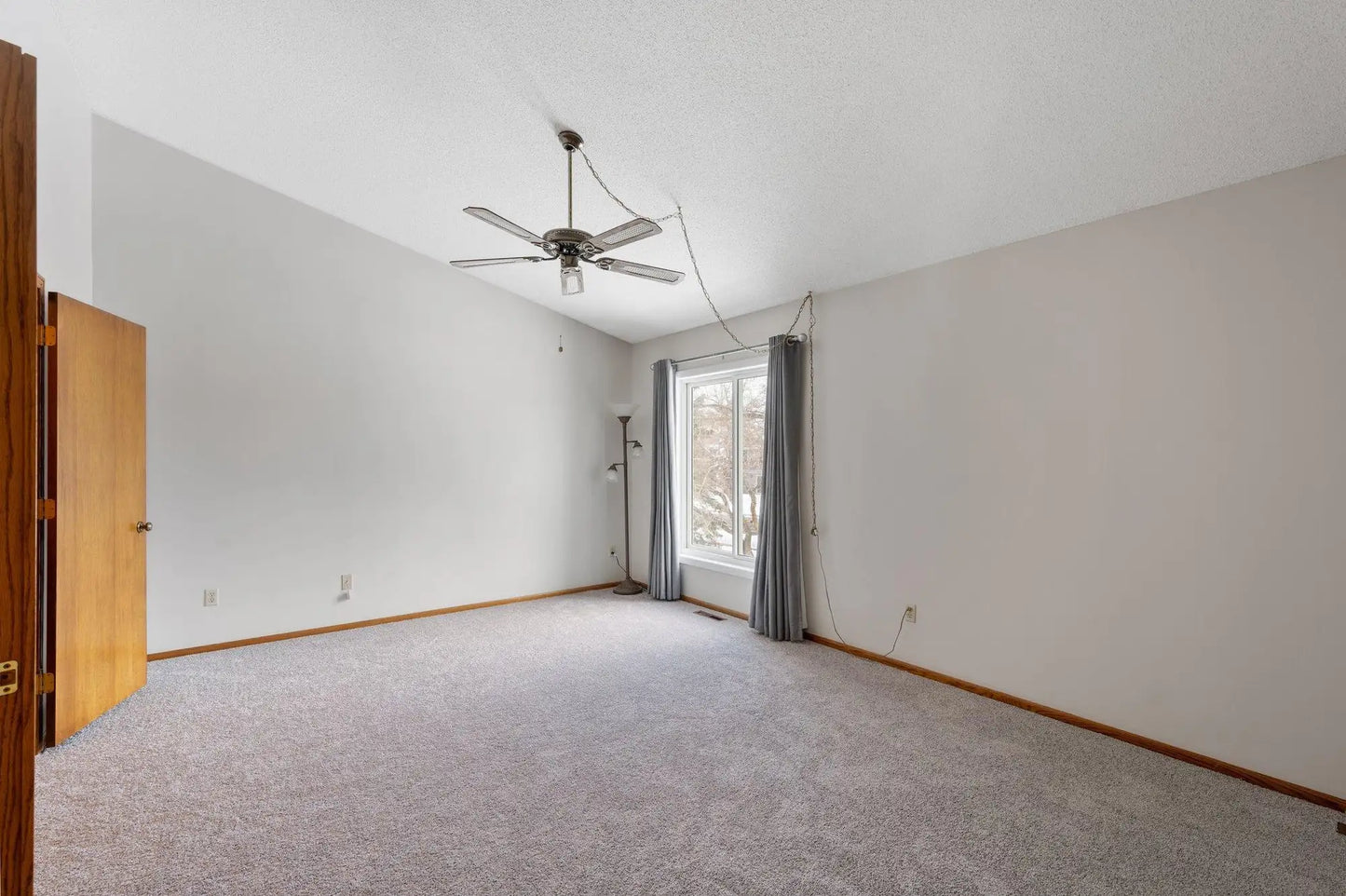 997 Hill Court, Shoreview, MN 55126
