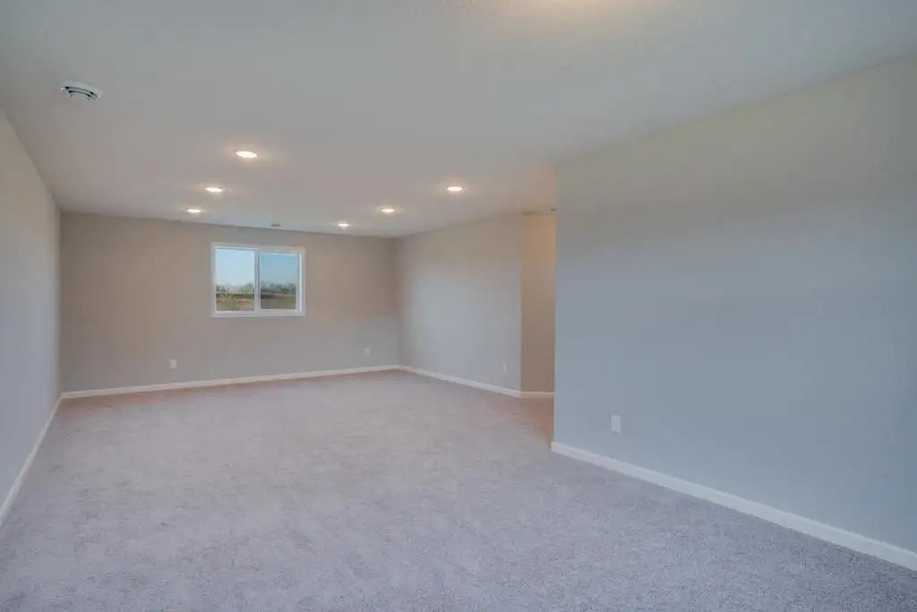 19911 English Avenue, Forest Lake, MN 55025