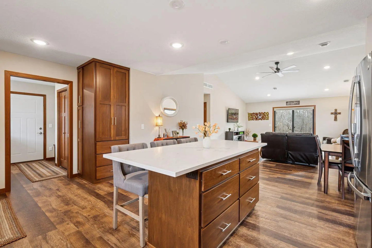 11741 Kings Lane, Becker, MN 55308