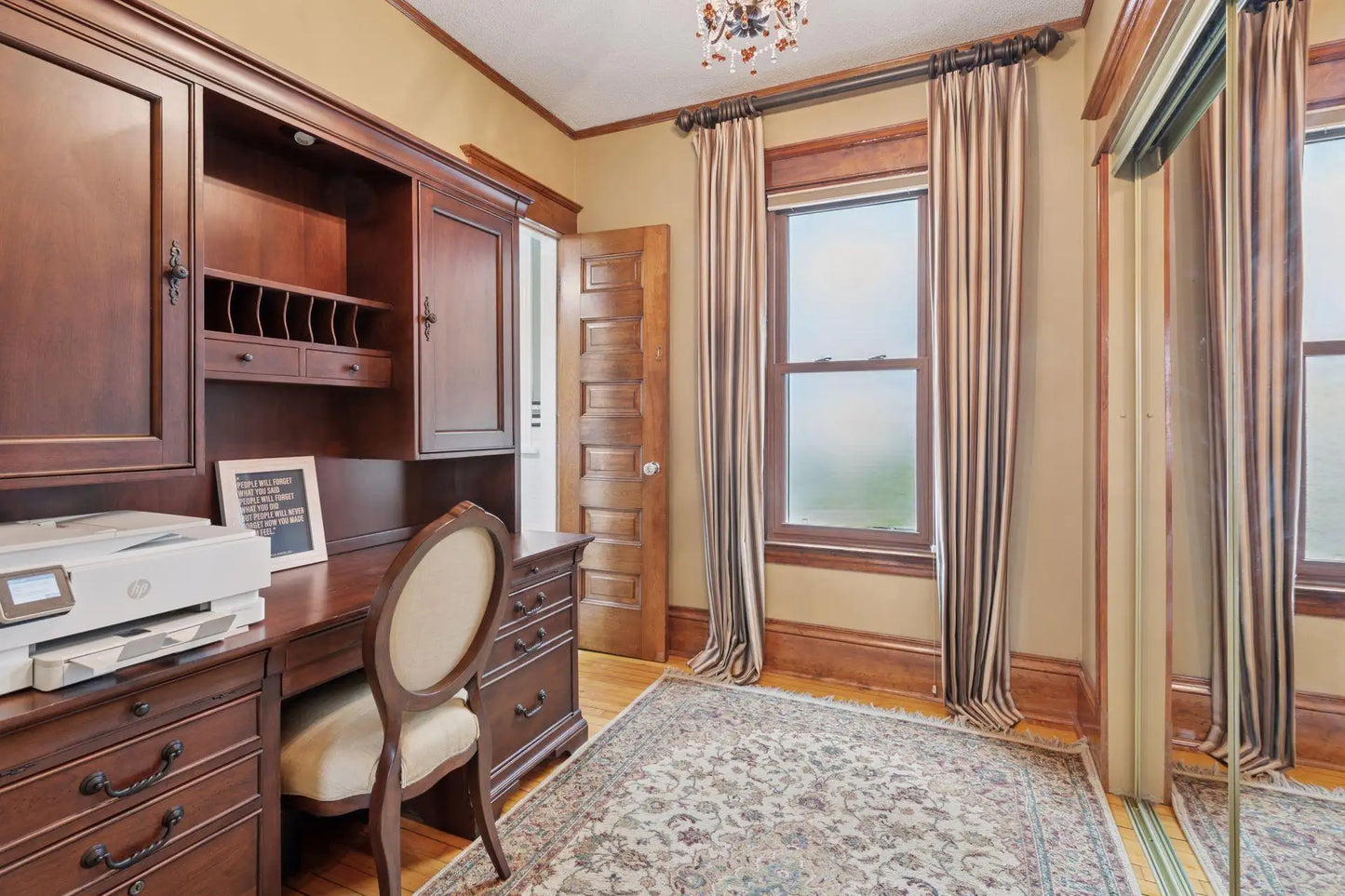 1910 Mckinley Street, Minneapolis, MN 55418