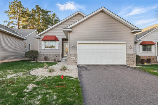 1191 Sterling Circle, Maplewood, MN 55119