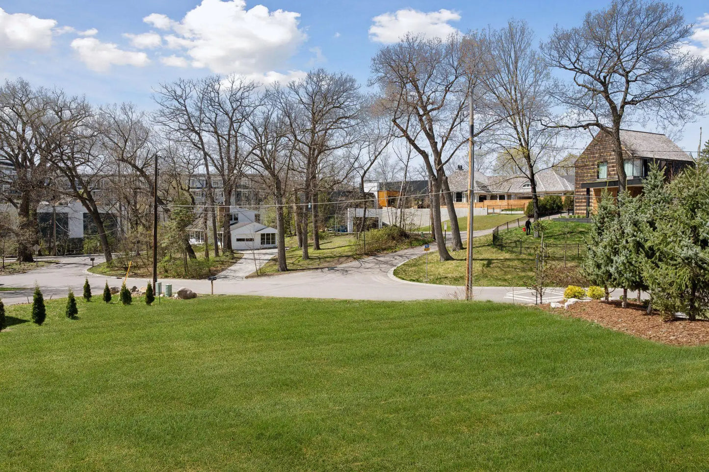 1052 Circle Drive, Wayzata, MN 55391