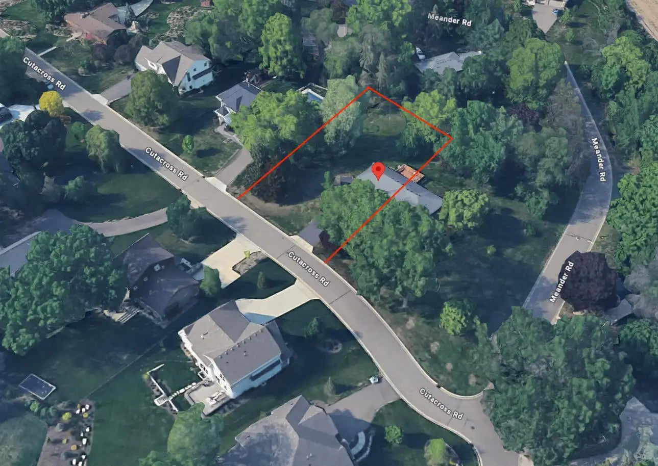 200 Cutacross Road, Golden Valley, MN 55422