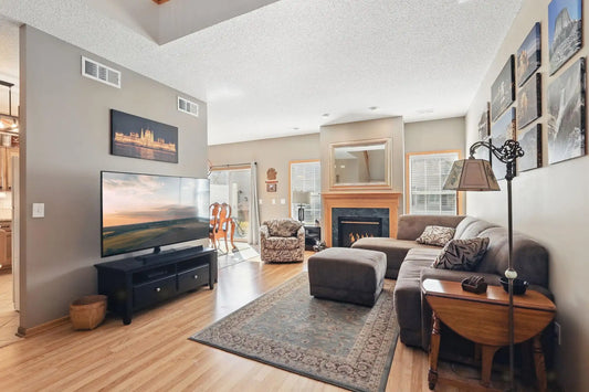 1511 Yorkshire Lane, Shakopee, MN 55379