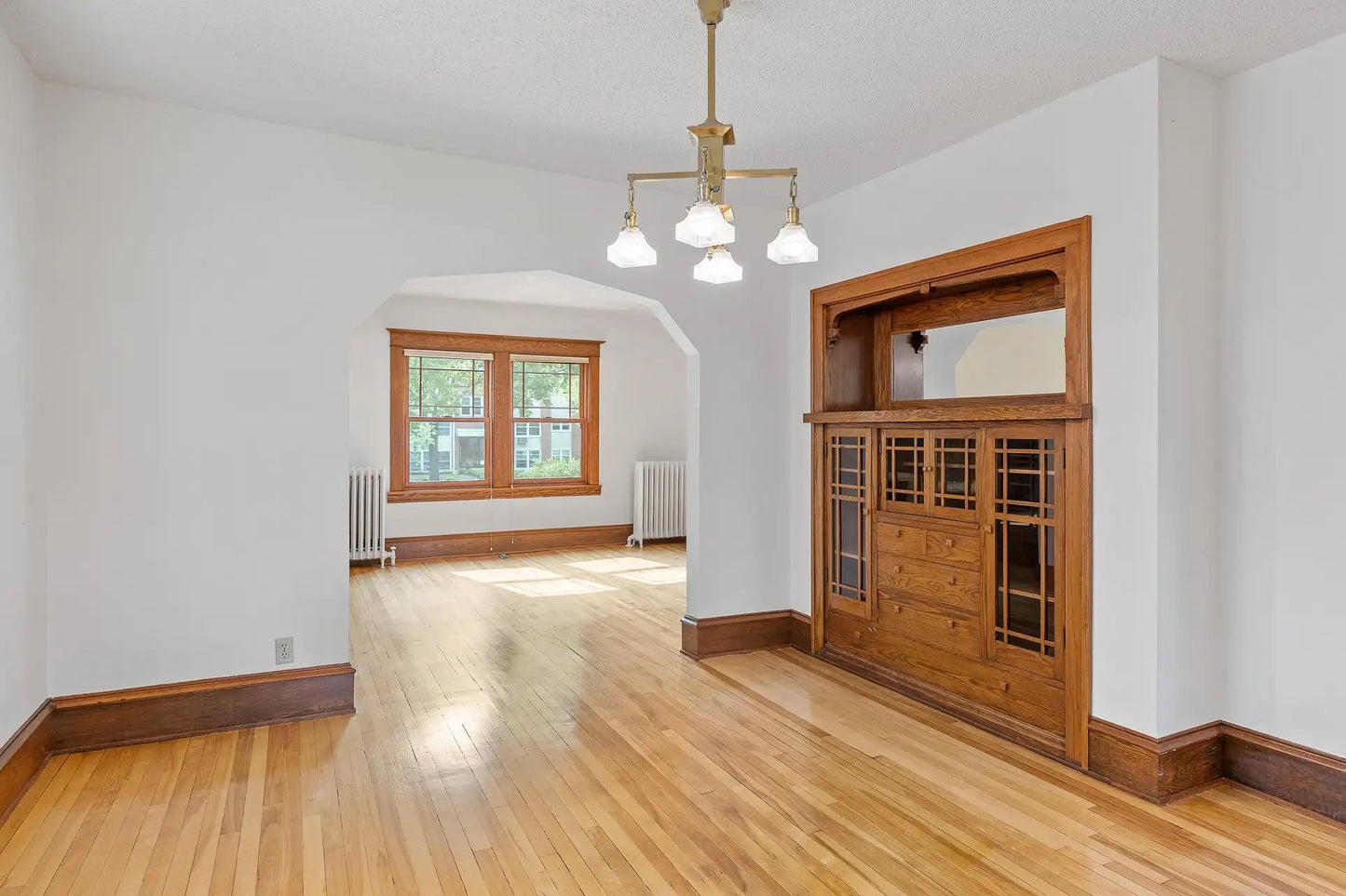 2505 Pleasant Avenue, Minneapolis, MN 55404